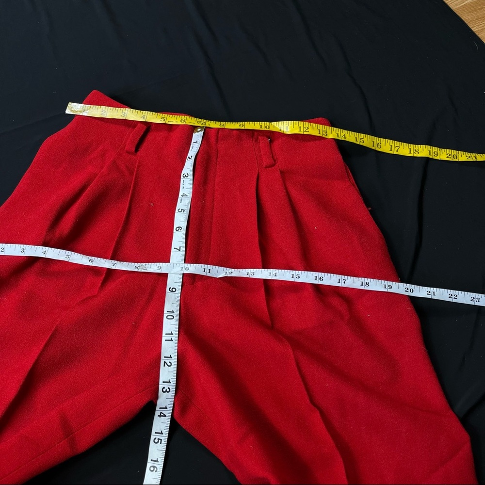 Ellen Tracy red high waisted pleated trousers size 6P - Picture 4 of 9